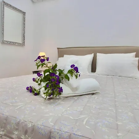 Nina Apartment